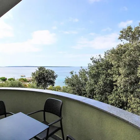 Nice In With House Sea View Apartmán *